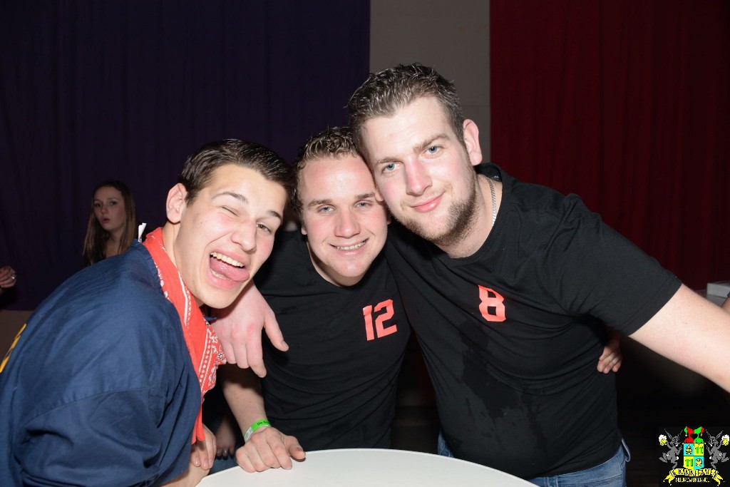 ../Images/Het Opwarmbal 388.jpg